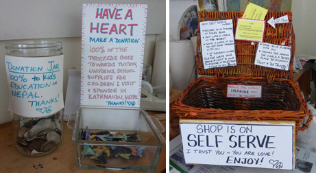 Money basket with instructions for self serve art gallery