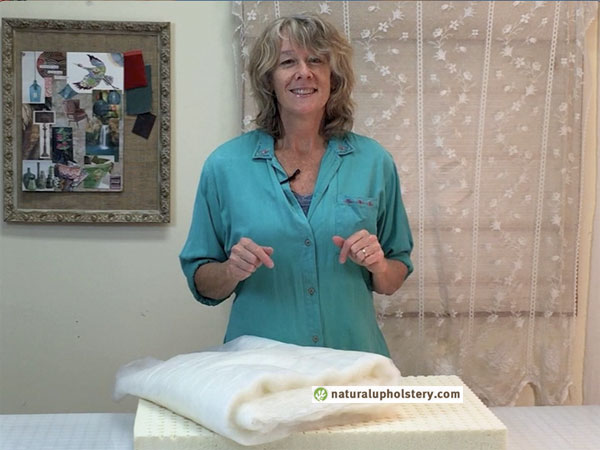 Video: How to 'Book-wrap' your natural latex-cushion with wool batting